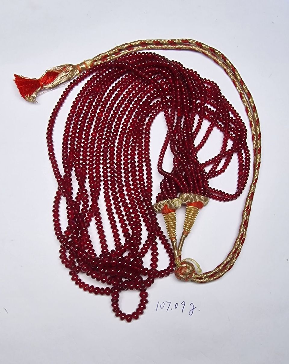 ALGT recently received strings of ruby beads purchased by a client at the Hong Kong Jewellery Fair.